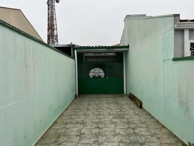 Casa / Sobrado para Locação em Curitiba/PR Xaxim 3 Quartos