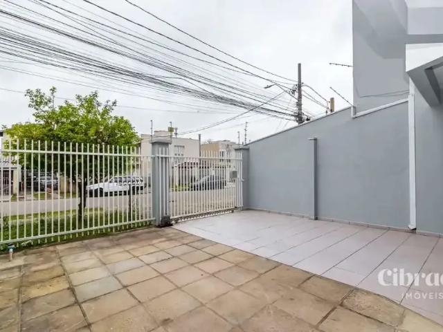Casa / Sobrado para Locação em Curitiba/PR Xaxim 3 Quartos