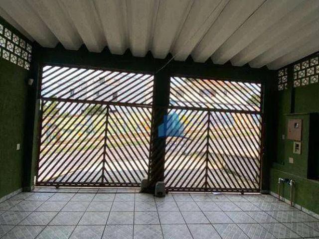 Casa / Sobrado para Locação em Curitiba/PR Xaxim 3 Quartos