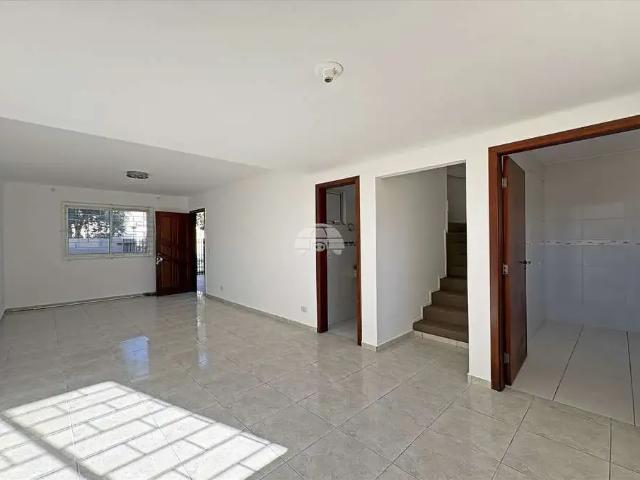 Casa / Sobrado para Locação em Curitiba/PR Abranches 3 Quartos