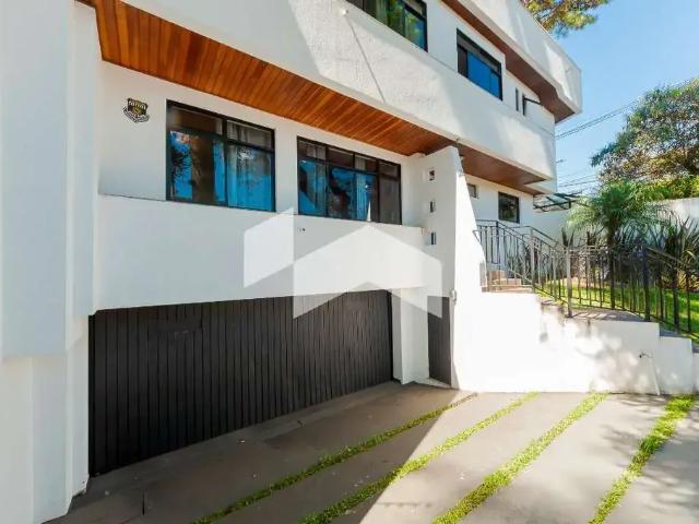 Casa / Sobrado para Locação em Curitiba/PR Água Verde 4 Quartos
