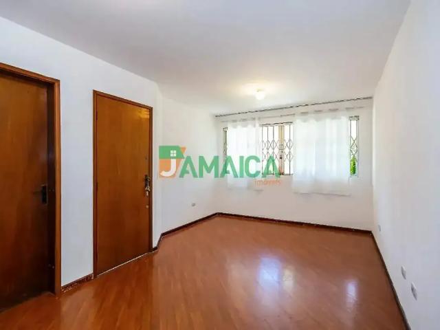 Casa / Sobrado para Locação em Curitiba/PR Ahú 3 Quartos