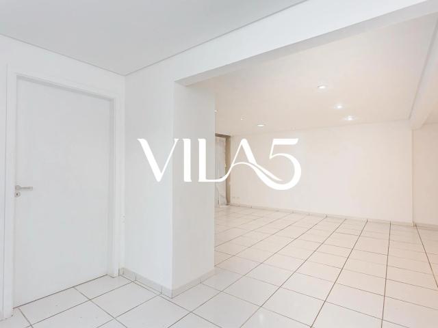 Casa / Sobrado para Locação em Curitiba/PR Alto da Rua XV 6 Quartos