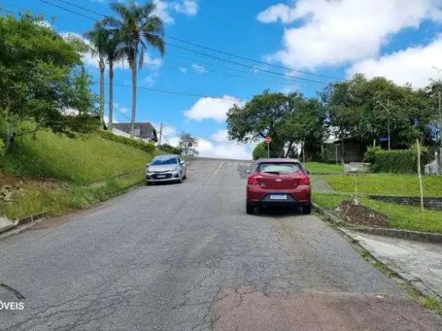 Casa / Sobrado para Locação em Curitiba/PR Bairro Alto 4 Quartos