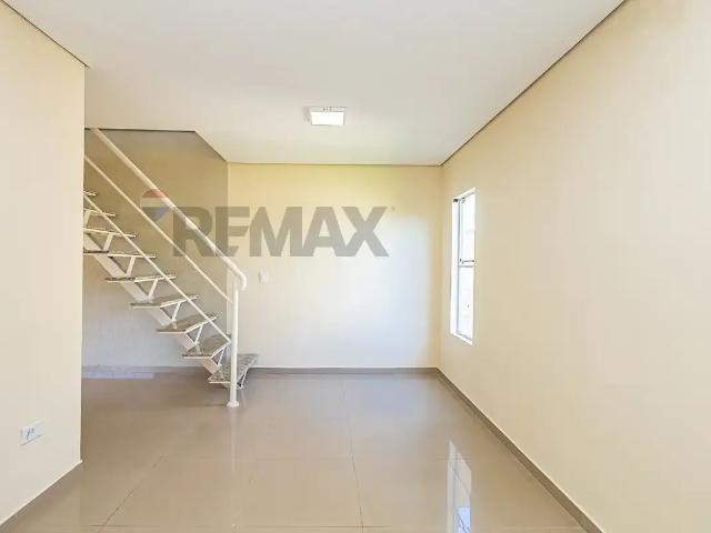 Casa / Sobrado para Locação em Curitiba/PR Bairro Alto 4 Quartos