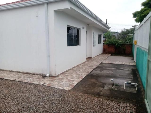 Casa / Sobrado para Locação em Curitiba/PR Bairro Alto 2 Quartos
