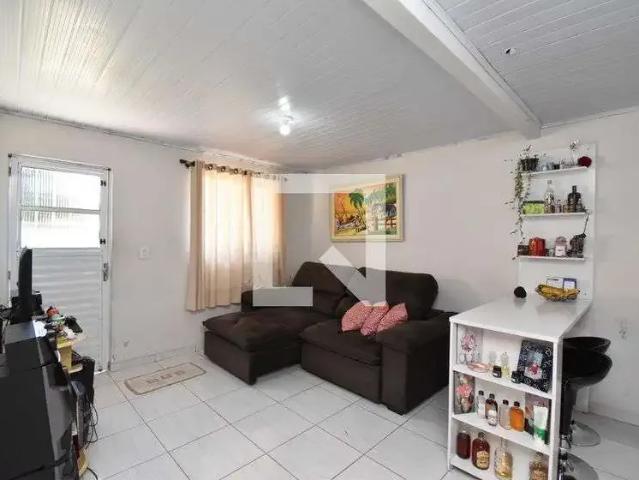 Casa / Sobrado para Locação em Curitiba/PR Bairro Alto 2 Quartos