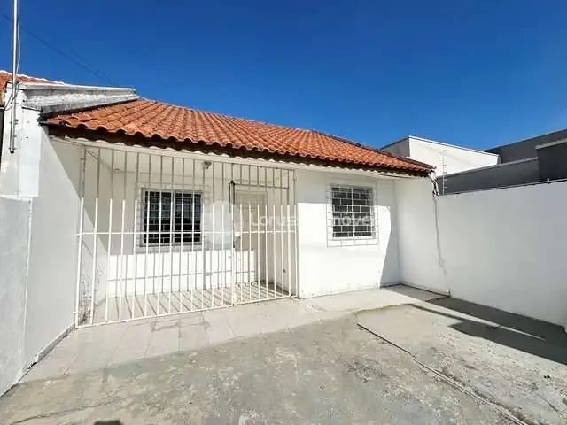 Casa / Sobrado para Locação em Curitiba/PR Bairro Alto 2 Quartos