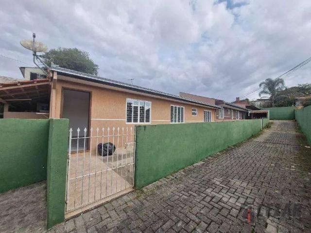 Casa / Sobrado para Locação em Curitiba/PR Bairro Alto 2 Quartos