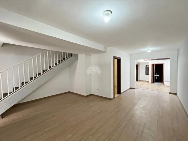 Casa / Sobrado para Locação em Curitiba/PR Bairro Alto 3 Quartos