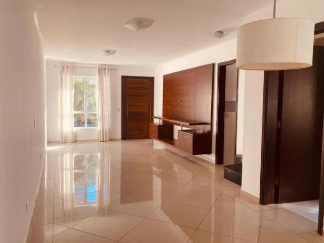 Casa / Sobrado para Locação em Curitiba/PR Barreirinha 4 Quartos