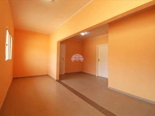Casa / Sobrado para Locação em Curitiba/PR Barreirinha 2 Quartos