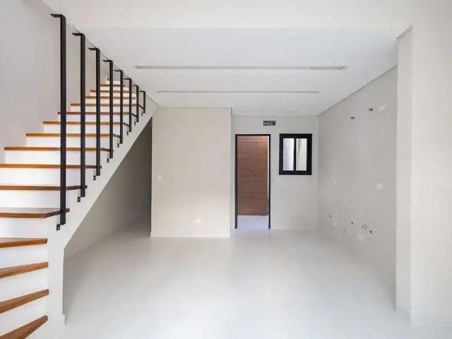 Casa / Sobrado para Locação em Curitiba/PR Barreirinha 3 Quartos