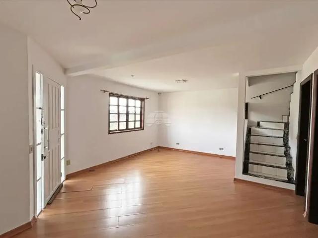 Casa / Sobrado para Locação em Curitiba/PR Barreirinha 3 Quartos