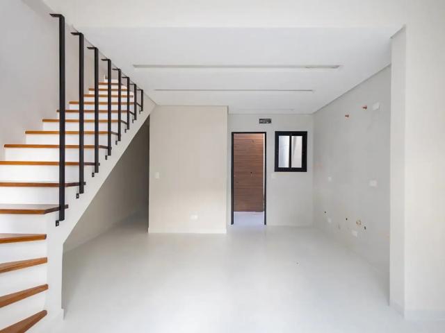 Casa / Sobrado para Locação em Curitiba/PR Barreirinha 3 Quartos