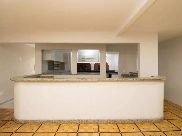 Casa / Sobrado para Locação em Curitiba/PR Bigorrilho 4 Quartos