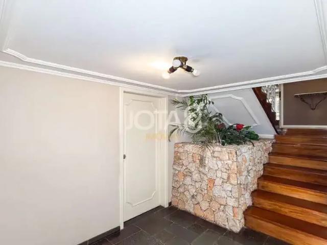 Casa / Sobrado para Locação em Curitiba/PR Bom Retiro 5 Quartos