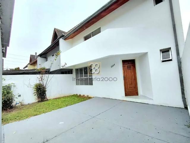 Casa / Sobrado para Locação em Curitiba/PR Boa Vista 3 Quartos