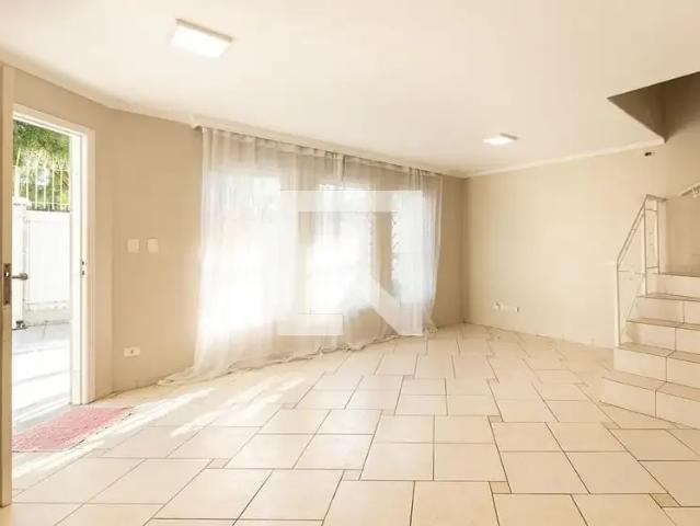 Casa / Sobrado para Locação em Curitiba/PR Boqueirão 3 Quartos
