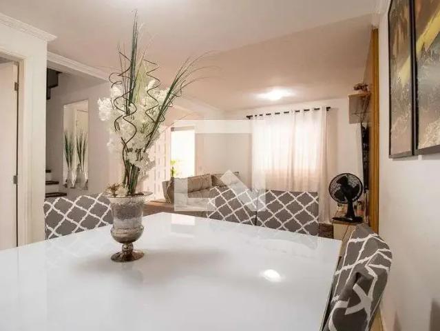 Casa / Sobrado para Locação em Curitiba/PR Boqueirão 3 Quartos