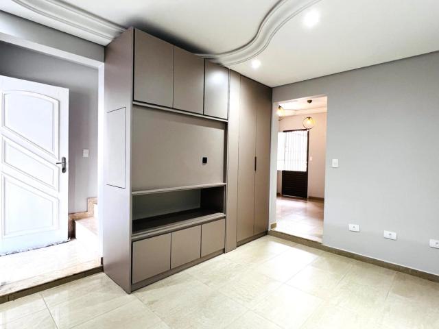 Casa / Sobrado para Locação em Curitiba/PR Boqueirão 3 Quartos