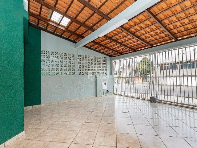 Casa / Sobrado para Locação em Curitiba/PR Boqueirão 3 Quartos