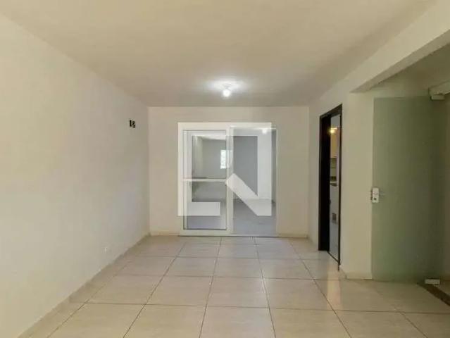 Casa / Sobrado para Locação em Curitiba/PR Boqueirão 3 Quartos