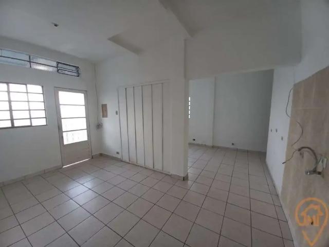 Casa / Sobrado para Locação em Curitiba/PR Boqueirão 1 Quartos