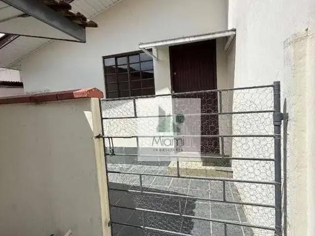 Casa / Sobrado para Locação em Curitiba/PR Boqueirão 1 Quartos