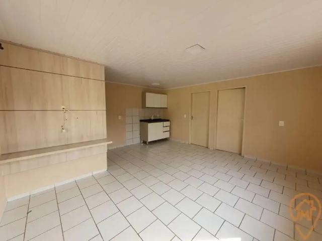 Casa / Sobrado para Locação em Curitiba/PR Boqueirão 2 Quartos