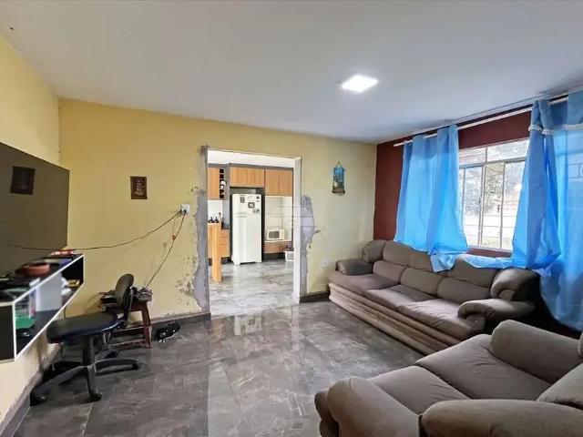 Casa / Sobrado para Locação em Curitiba/PR Boqueirão 2 Quartos