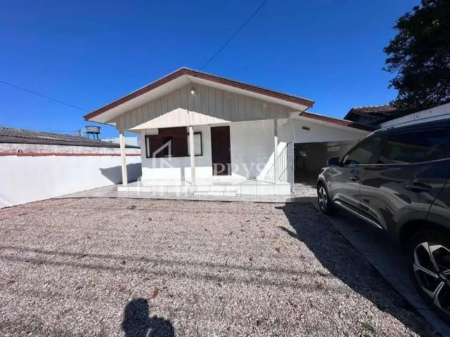 Casa / Sobrado para Locação em Curitiba/PR Boqueirão 2 Quartos