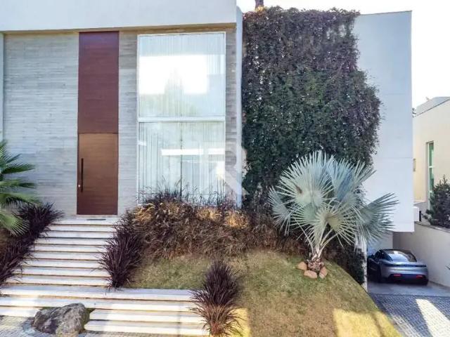 Casa / Sobrado para Locação em Curitiba/PR Campo Comprido 4 Quartos