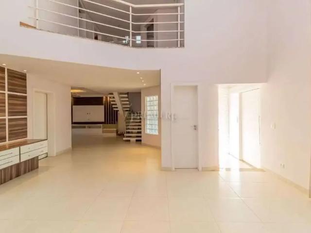 Casa / Sobrado para Locação em Curitiba/PR Campo Comprido 4 Quartos