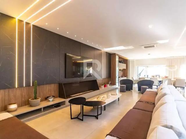 Casa / Sobrado para Locação em Curitiba/PR Campo Comprido 4 Quartos