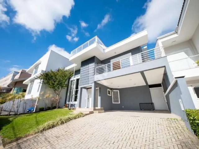 Casa / Sobrado para Locação em Curitiba/PR Campo Comprido 4 Quartos