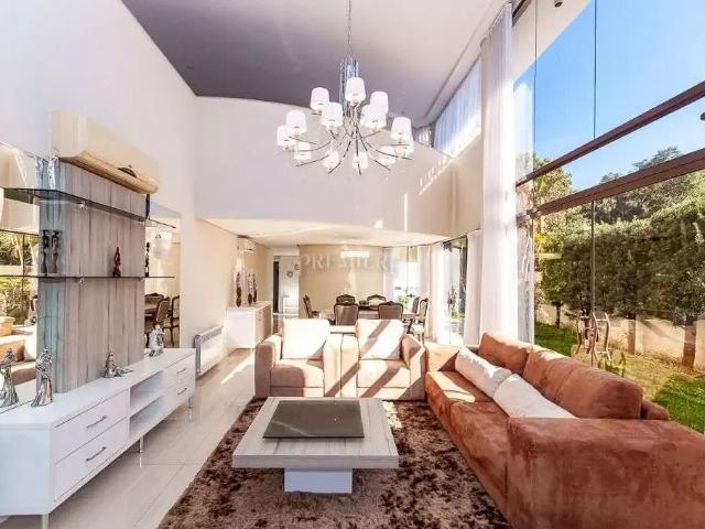 Casa / Sobrado para Locação em Curitiba/PR Campo Comprido 4 Quartos
