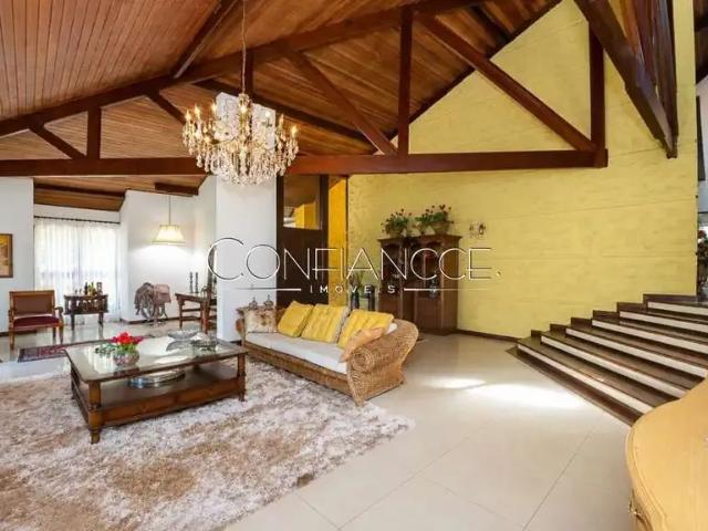 Casa / Sobrado para Locação em Curitiba/PR Campo Comprido 4 Quartos