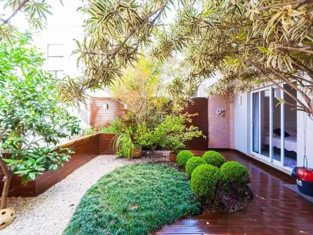 Casa / Sobrado para Locação em Curitiba/PR Campo Comprido 4 Quartos