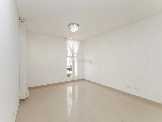 Casa / Sobrado para Locação em Curitiba/PR Campo Comprido 4 Quartos
