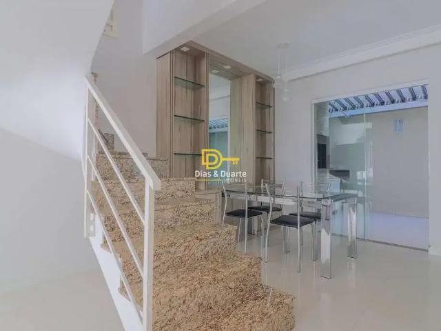 Casa / Sobrado para Locação em Curitiba/PR Campo Comprido 3 Quartos