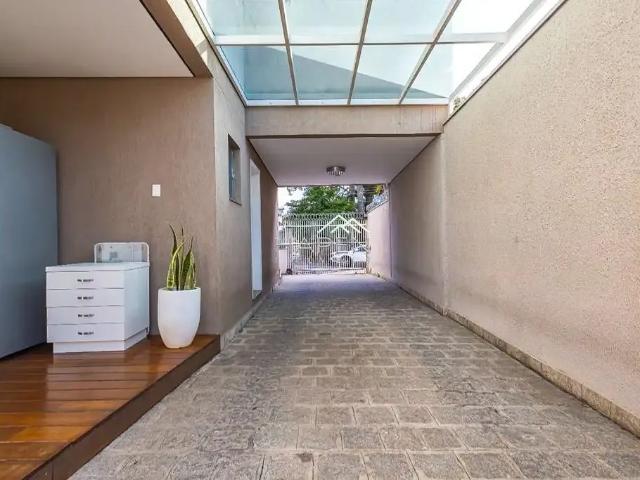 Casa / Sobrado para Locação em Curitiba/PR Campo Comprido 3 Quartos