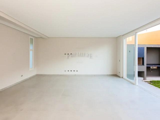 Casa / Sobrado para Locação em Curitiba/PR Campo Comprido 3 Quartos