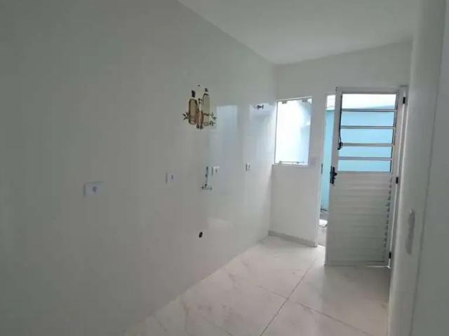 Casa / Sobrado para Locação em Curitiba/PR Campo de Santana 2 Quartos