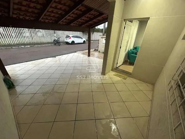 Casa / Sobrado para Locação em Curitiba/PR Cajuru 3 Quartos