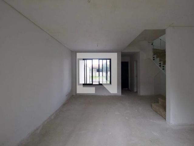 Casa / Sobrado para Locação em Curitiba/PR Cajuru 4 Quartos