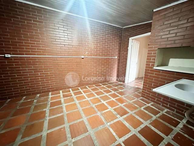 Casa / Sobrado para Locação em Curitiba/PR Capão da Imbuia 2 Quartos