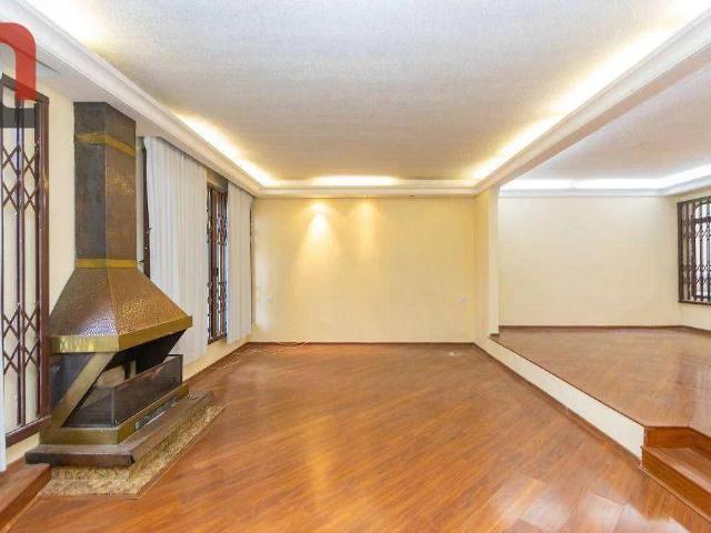 Casa / Sobrado para Locação em Curitiba/PR Capão da Imbuia 4 Quartos
