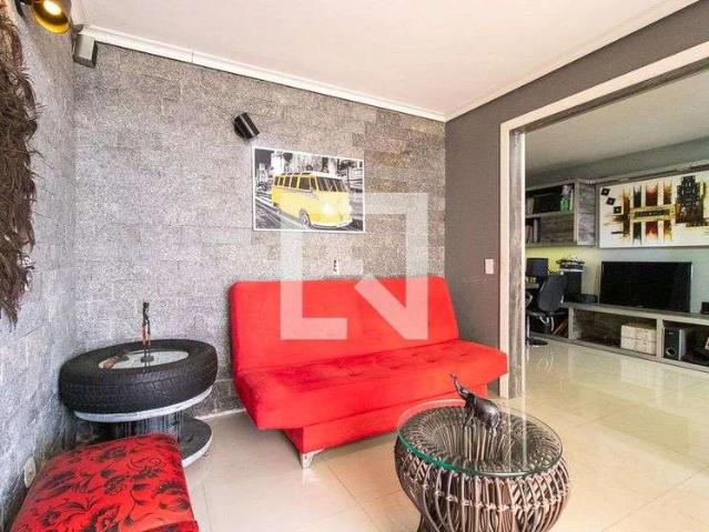 Casa / Sobrado para Locação em Curitiba/PR Capão Raso 4 Quartos