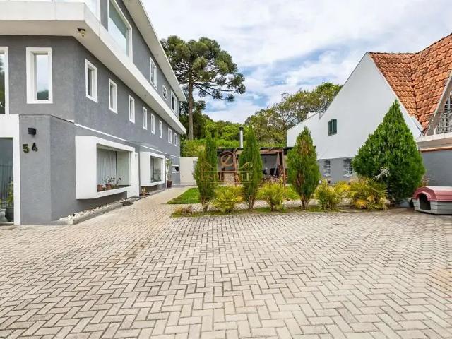 Casa / Sobrado para Locação em Curitiba/PR Cascatinha 9 Quartos